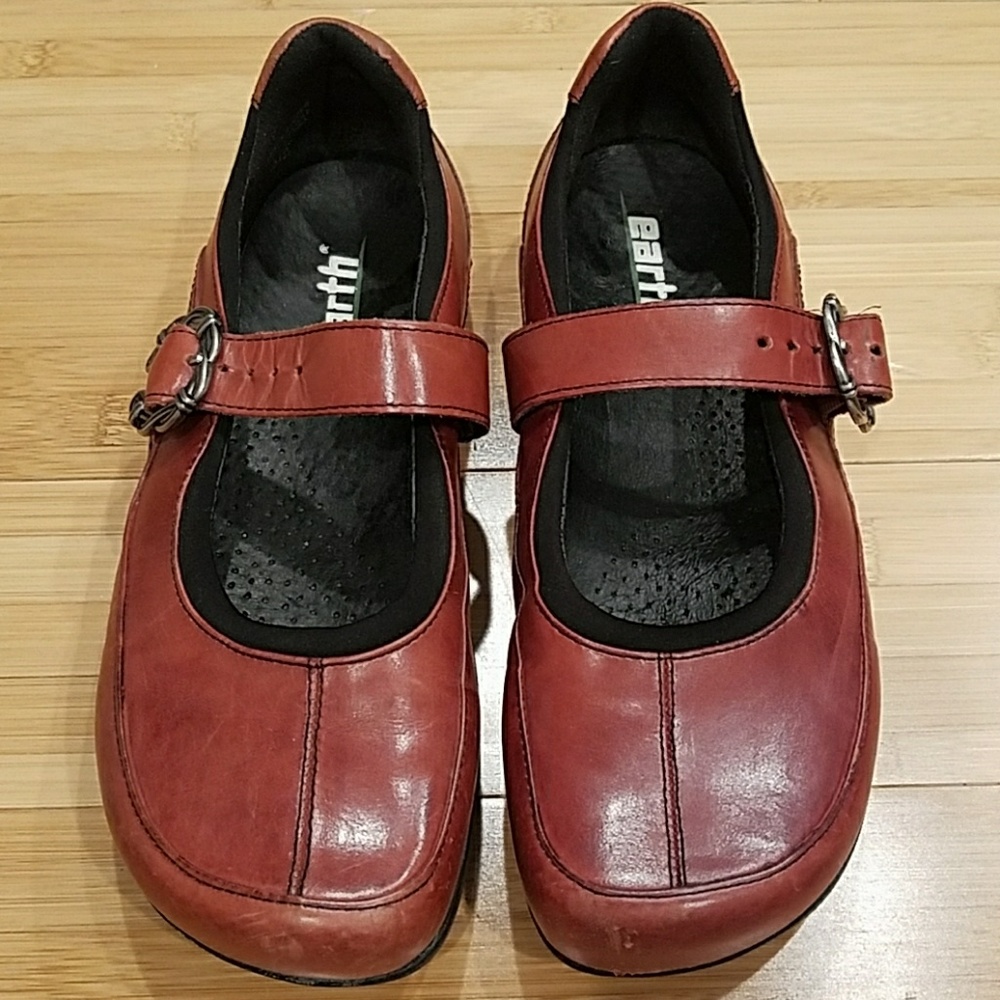 Earth Red Mary Janes
